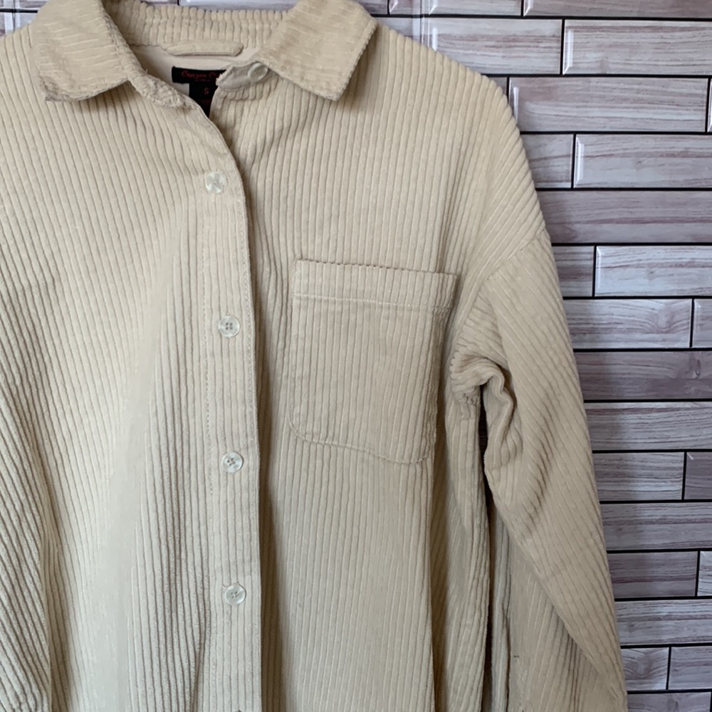Canyon Creek Beige Ribbed Shacket Size Small - Picture 4 of 6
